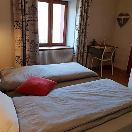 Charmantes D'hotes En Montagne, Animaux Admis Sur Accord - Fr-1-589-729 Bed & Breakfast Ventron